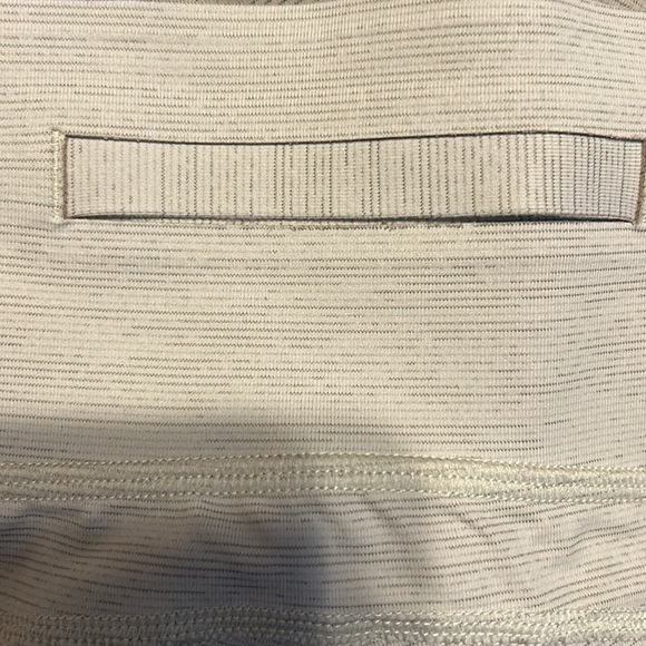 Outdoor Voices Coyote Atmosphere TechSweat Capri Pants, size Small - Picture 7 of 7